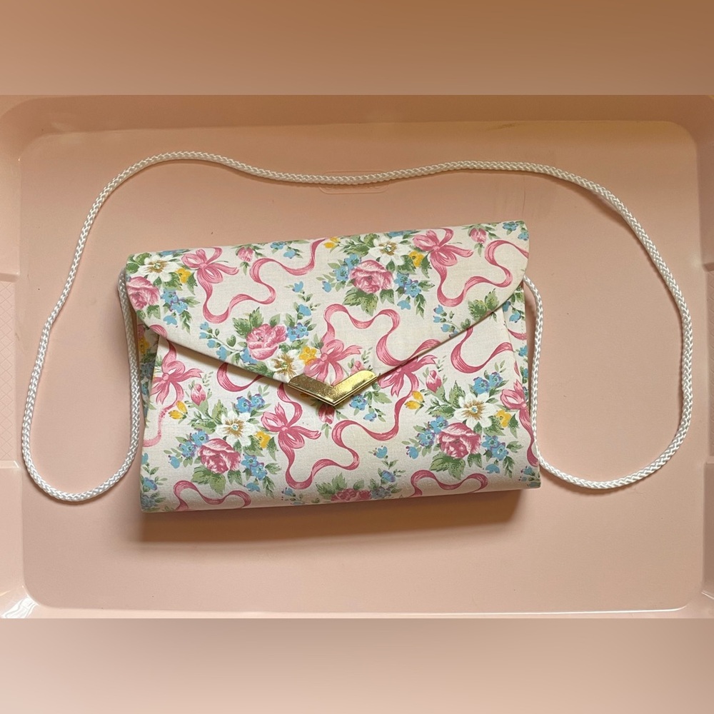 Floral Ribbon Print Crossbody Clutch - Pink Cream Blue